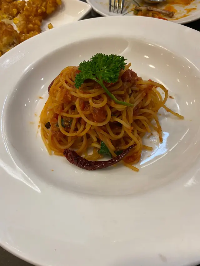 泰式銀魚柳意大利麵