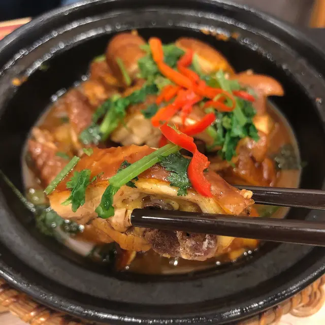 香蔥煲仔豉油雞