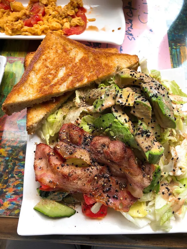 煙肉牛油果沙拉