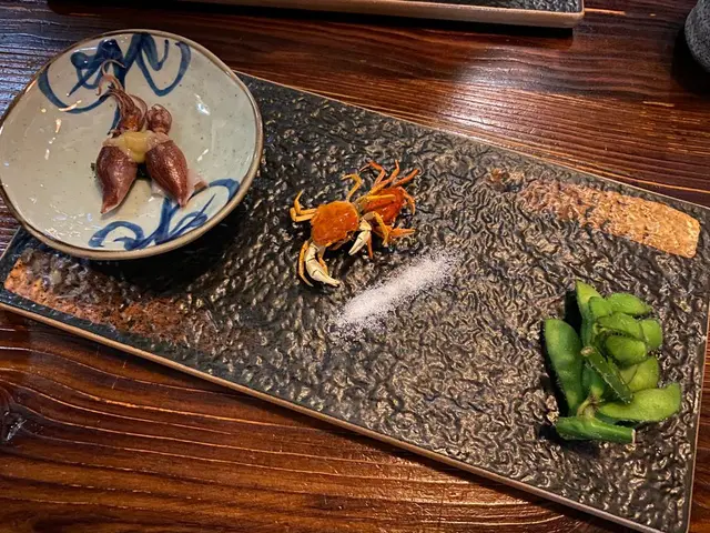 好好食，開頭以為隻蟹仔會好硬好「銀」口，點知食落好脆卡卡，咬落蟹身仲有好濃郁蟹膏咇出黎😋