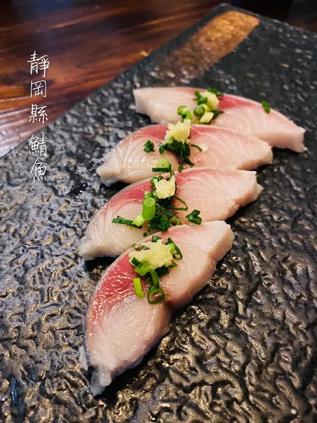 新鮮，不過可能因為佢有啲蔥同薑蓉，所以食落味道有點似食緊「蒸魚」😂