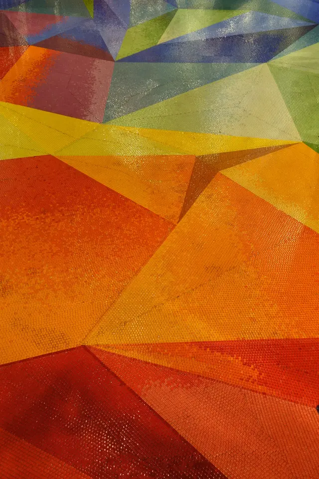 地下好似七巧遇板的圖案,拼砌而成