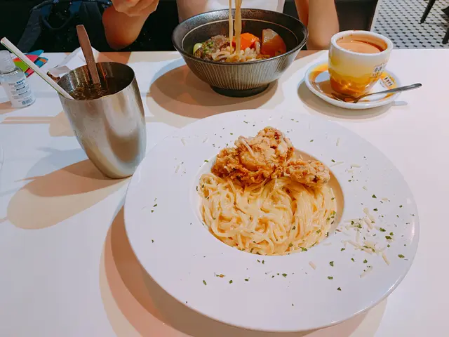 黃金蟹肉軟殼蟹意粉