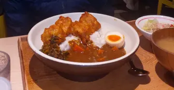 咖哩炸鸡饭