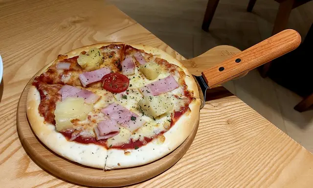 夏威夷風情拉絲水牛芝士手工薄餅