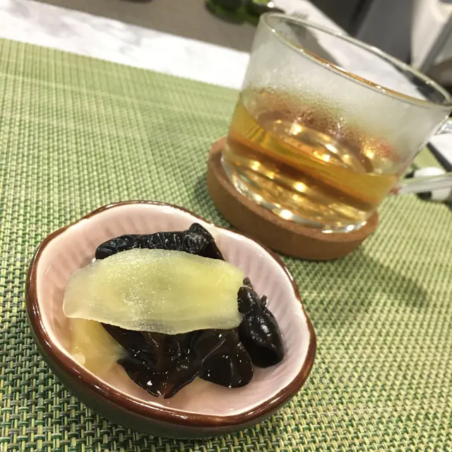 決明子菊花杞子茶