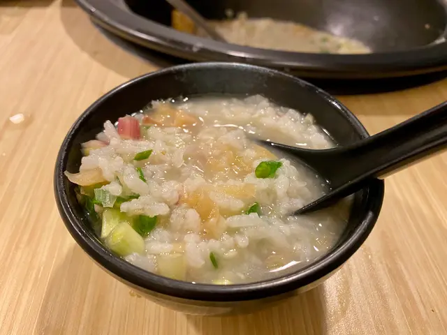 粟米芋頭豬骨粥