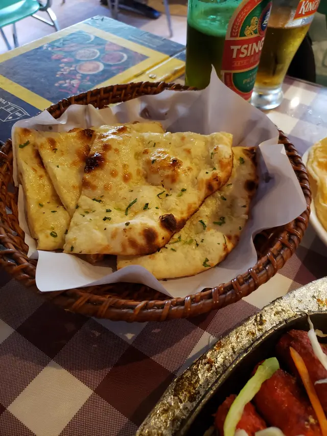 garlic naan 