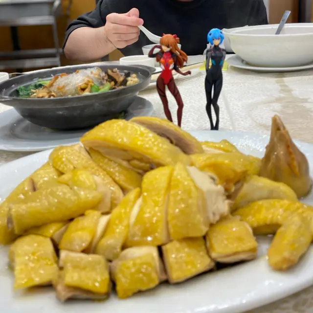 左上角:曱甴粉絲煲