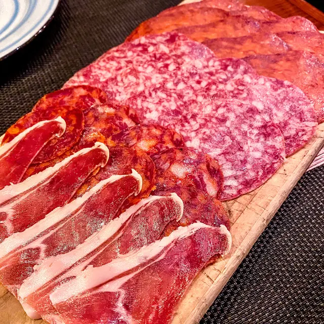 特選伊比利亞黑毛豬熏肉薈萃