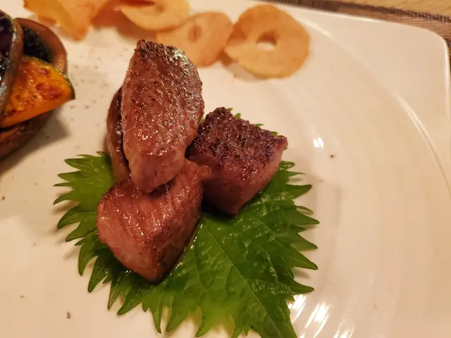 日本A5和牛厚燒配香煎野菜