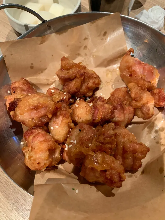 同自己屋企炸無分別，好乾，無多汁感覺。麥當勞炸雞都比它好吃。零selling  point.  