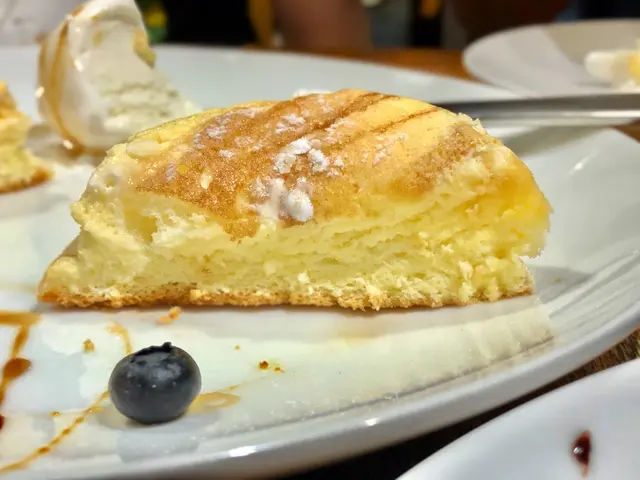 厚Pancake 伴海鹽芝士卡士達醬及雲尼拿雪糕