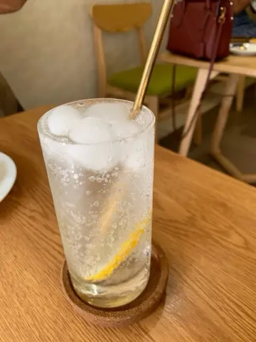 Lemon  soda  