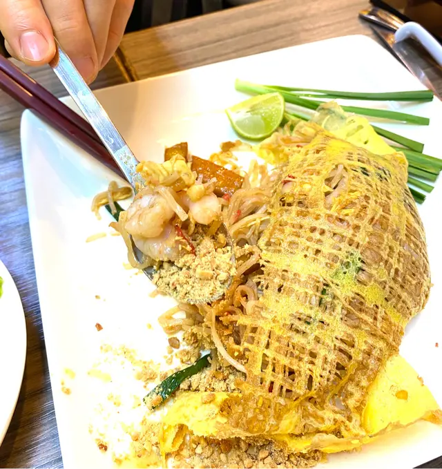 蛋包鮮蝦金邊粉