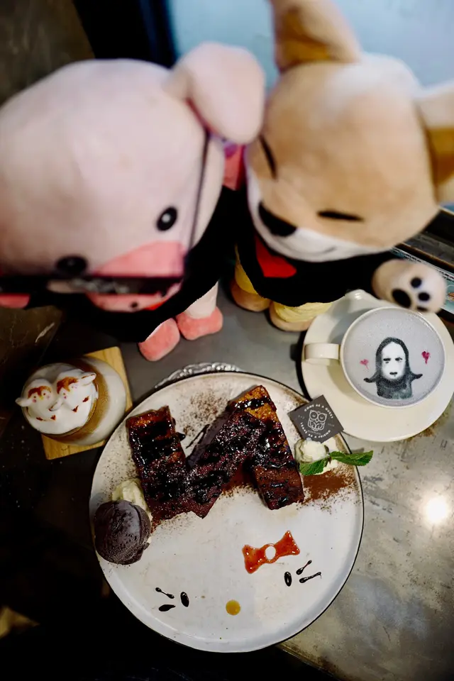 𝙎𝙞𝙜𝙣𝙖𝙩𝙪𝙧𝙚 𝙁𝙧𝙚𝙣𝙘𝙝 𝙏𝙤𝙖𝙨𝙩 𝙬𝙞𝙩𝙝 𝙄𝙘𝙚 𝘾𝙧𝙚𝙖𝙢