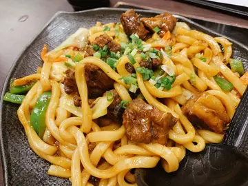 牛肉炒乌冬
