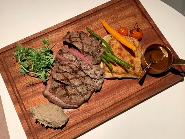 炭烤澳洲M5 和牛肩肉伴法式忌廉焗薯