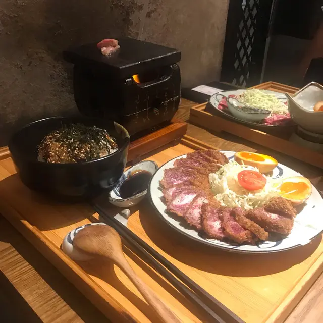  板燒吉列牛定食