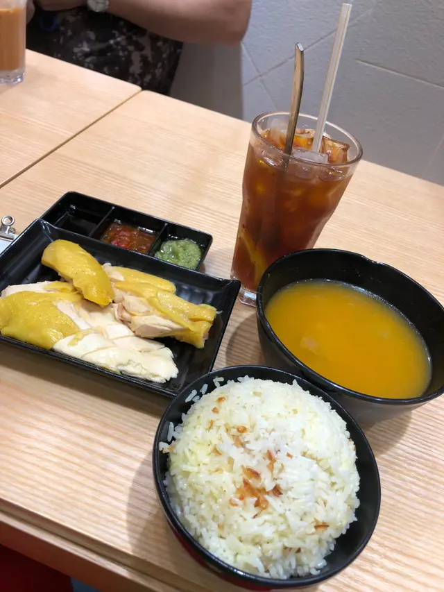 有骨的海南雞飯