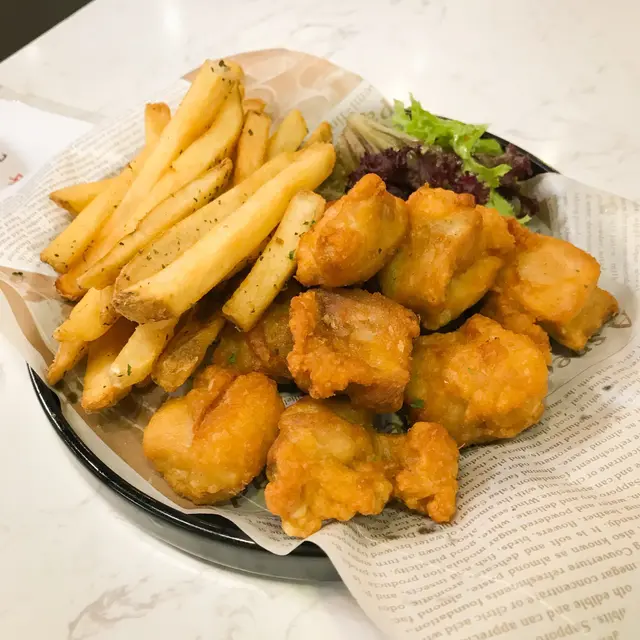 黃金雞球配手搖薯條