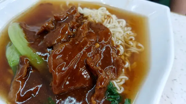 沙爹牛肉公仔麵