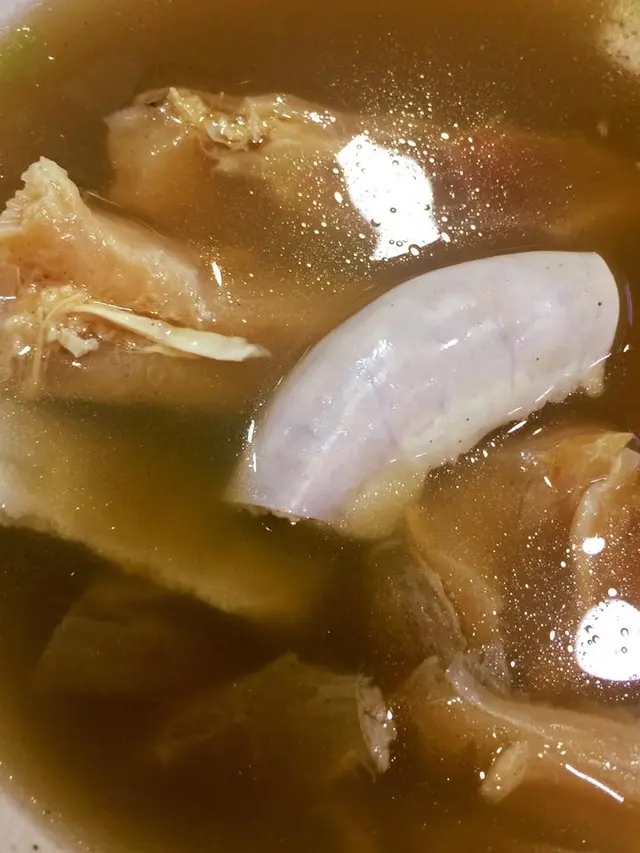 粉腸牛筋蝦子撈麵