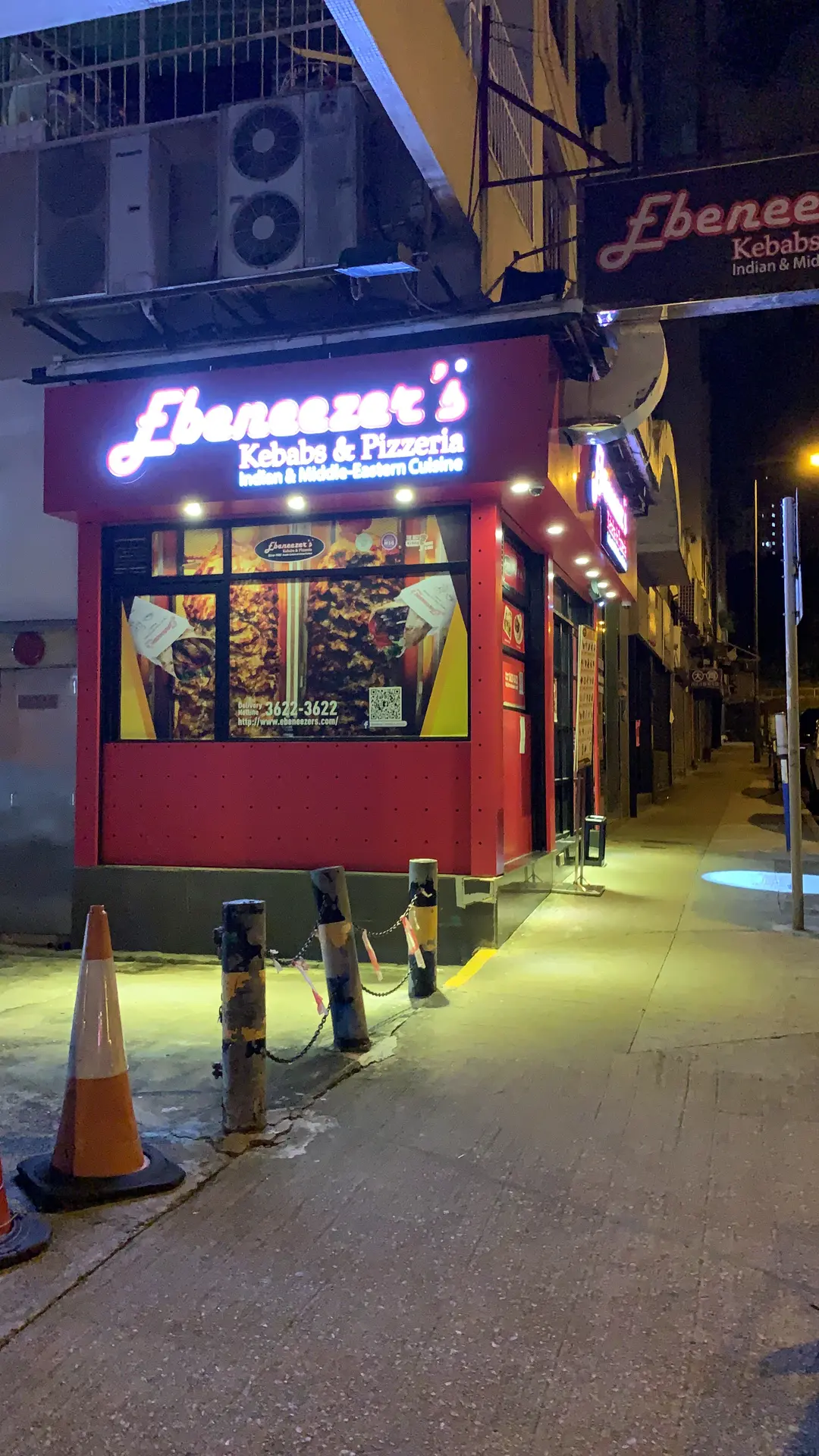 Ebeneezer's Kebabs & Pizzeria (紅磡花園)