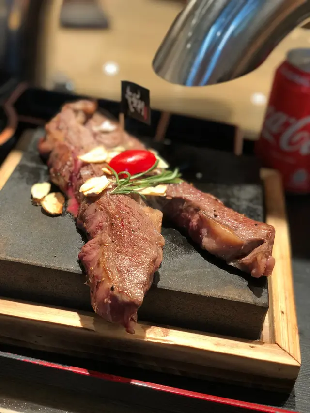 300土