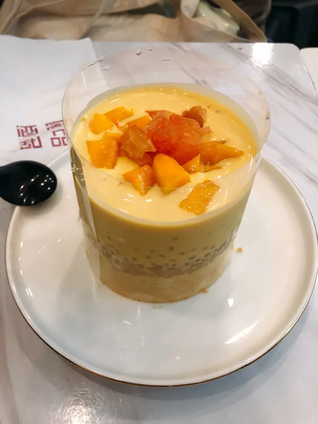 楊枝甘露爆漿蛋糕