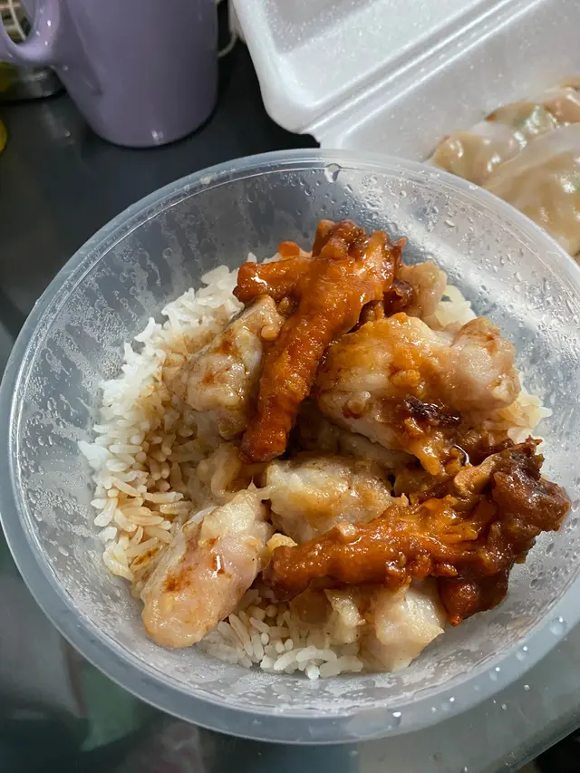 鳳爪排骨飯