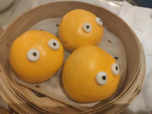 睇住流奶