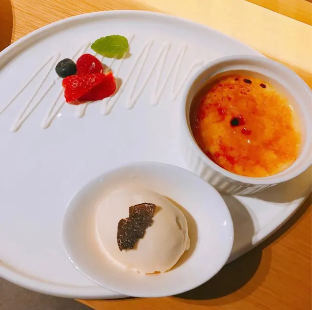 法式焦糖燉蛋配松露雪糕