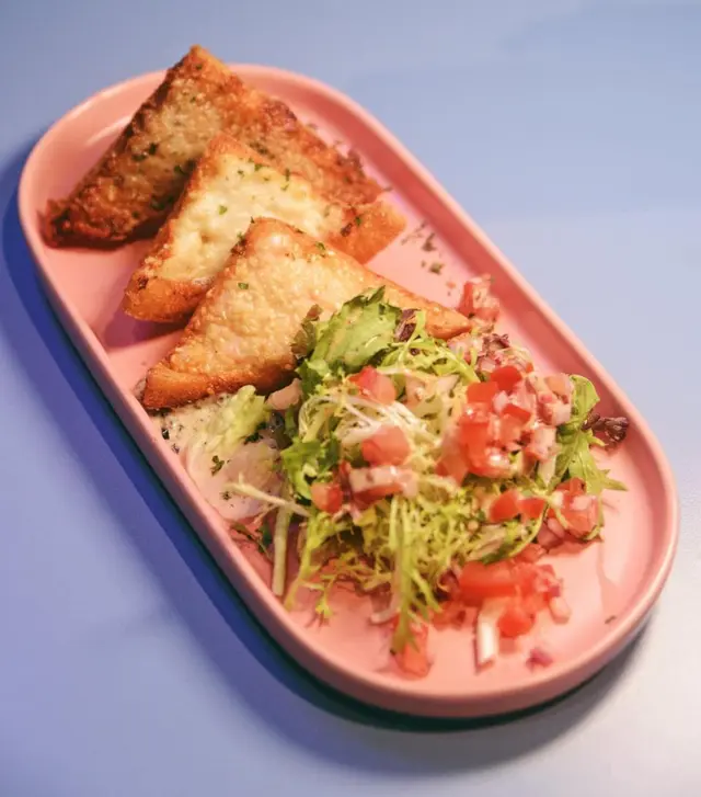 比較熱氣，但最香口，加埋黑松露醬，邪惡滿滿！