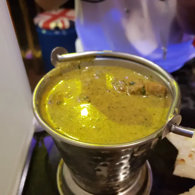 青咖喱雞(菠菜底)Chicken Saagwala