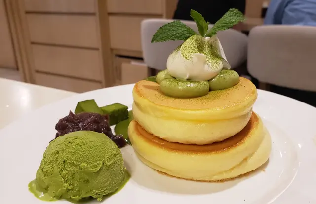 Uji Mocha Soufflé pancake