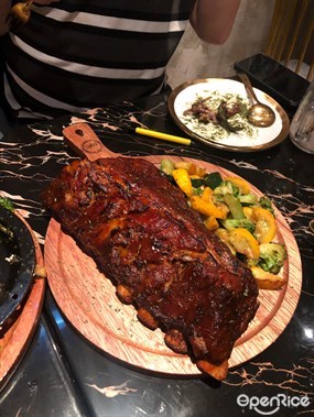 BBQ Pork Ribs - 銅鑼灣的無邊