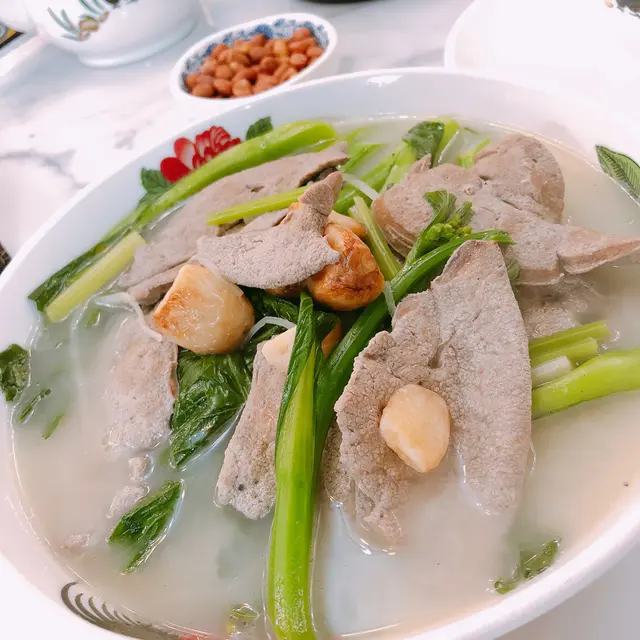 上湯豬潤浸菜心
