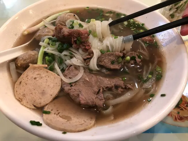 火五火車頭牛肉粉