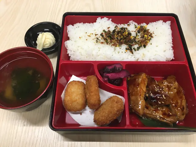 東京風炭燒雞扒便當