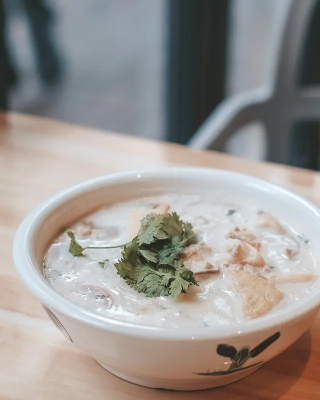 椰子雞湯車仔麵