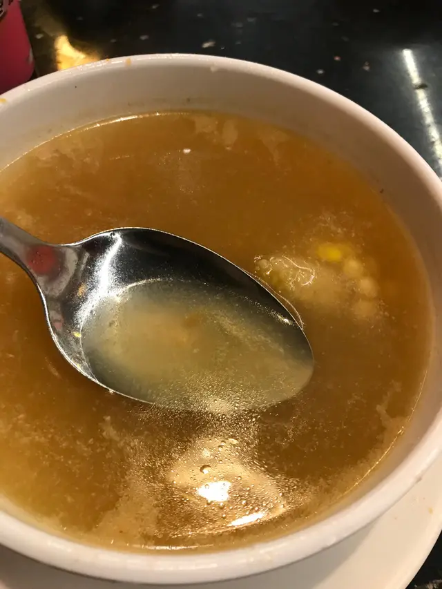 粟米紅蘿蔔老火湯