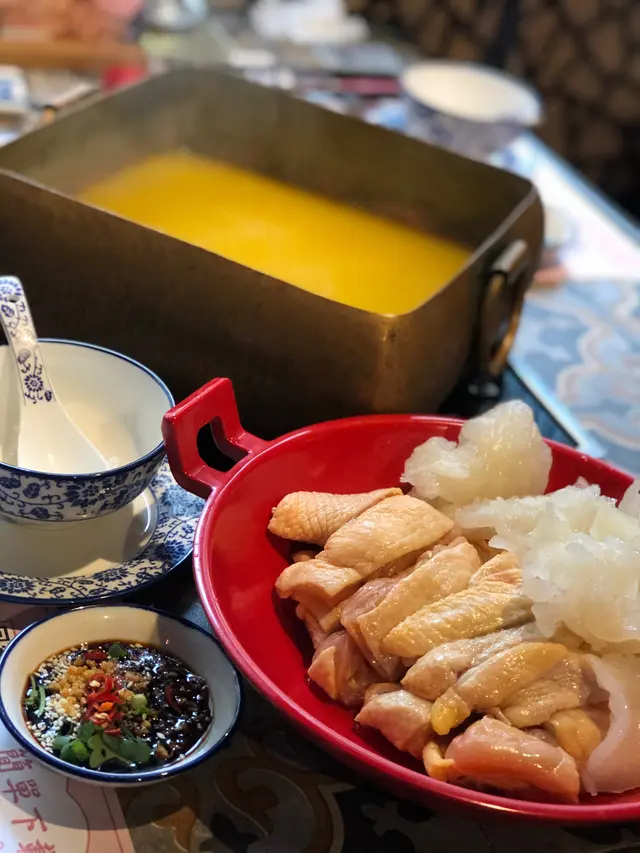 鮮甜足料  雞肉鮮嫩 如果切細舊少少更好 食過返尋味👍🏻