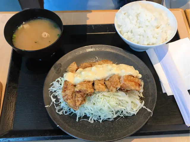 他他醬炸雞定食