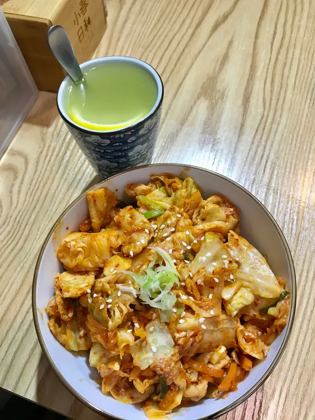 泡菜豚肉定食