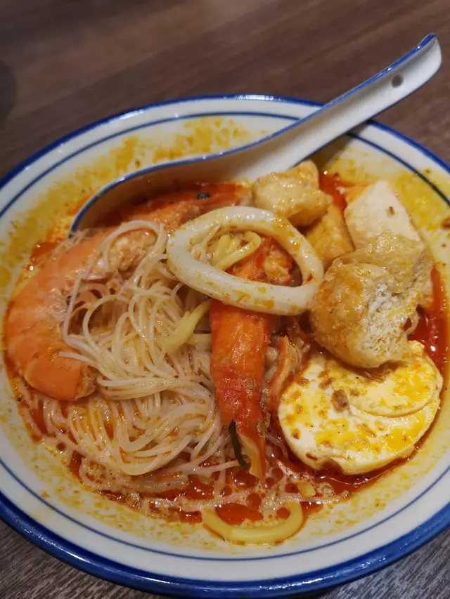 輕怡招牌海鮮喇沙