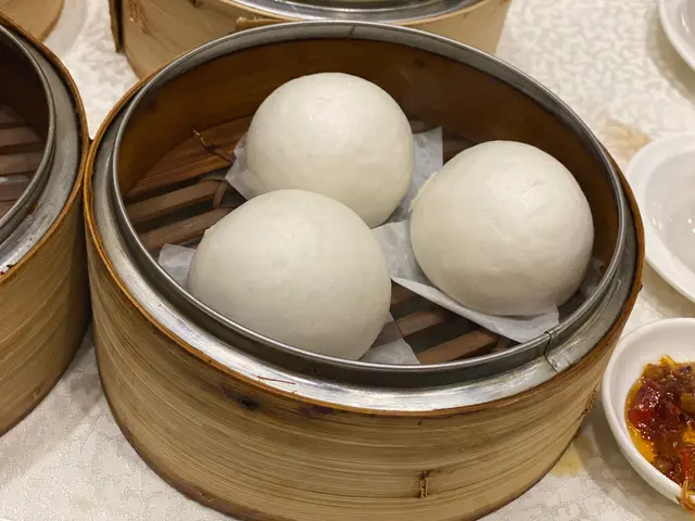 蛋黃蓮蓉包