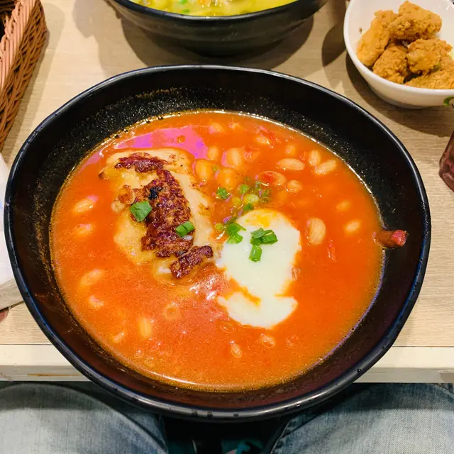 招牌溫泉蛋雞扒鮮茄湯通粉🍅🍲