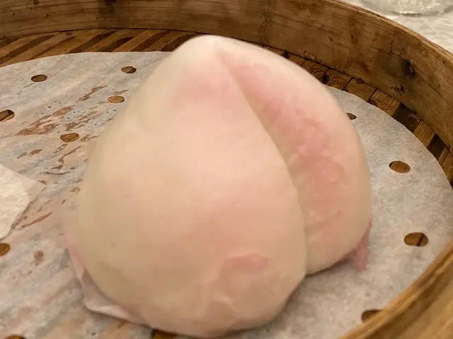 有奶黃及蓮蓉味道可供選擇