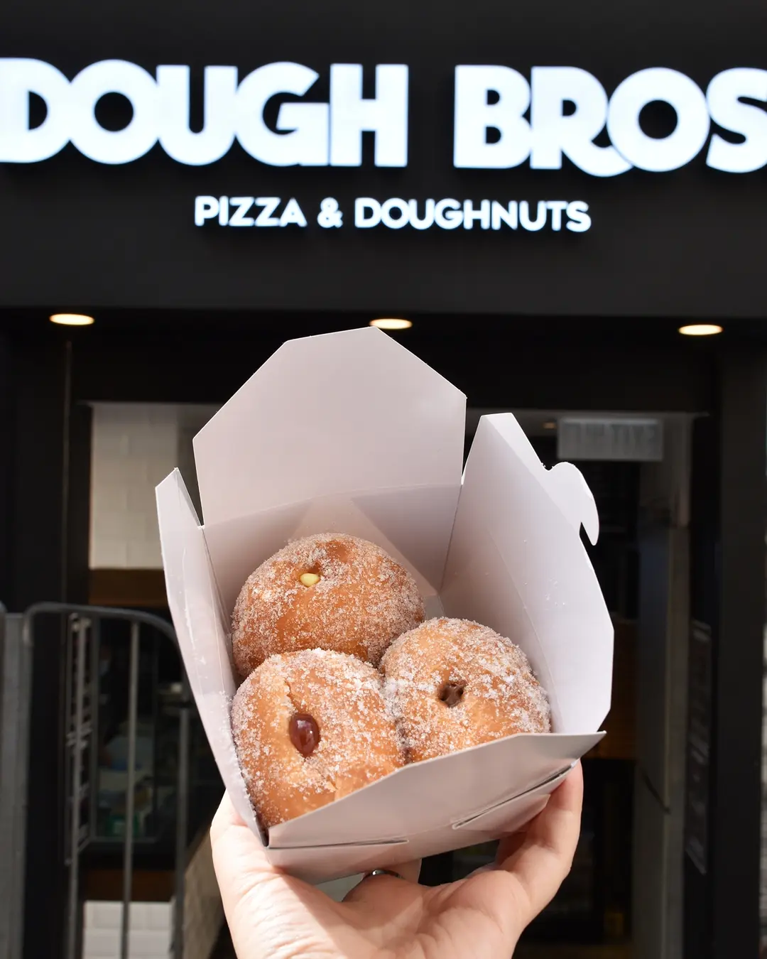 Dough Bros Pizza & Doughnuts (荷李活道)'s Photo Italian Pizza in Central